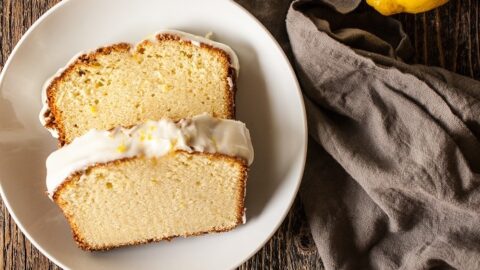Finished product of the lemon pound cake