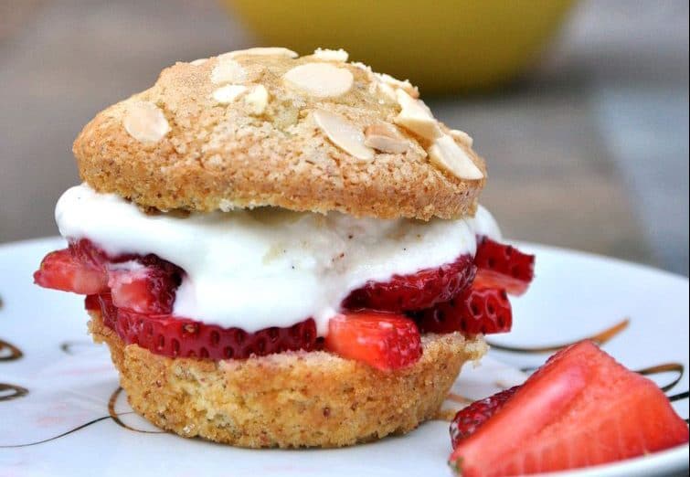 Finished product of the raspberry shortcakes