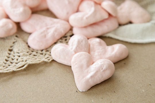 Finished product of the pink heart meringues