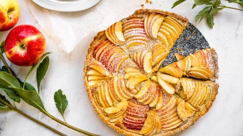 Finished product of the apple frangipine