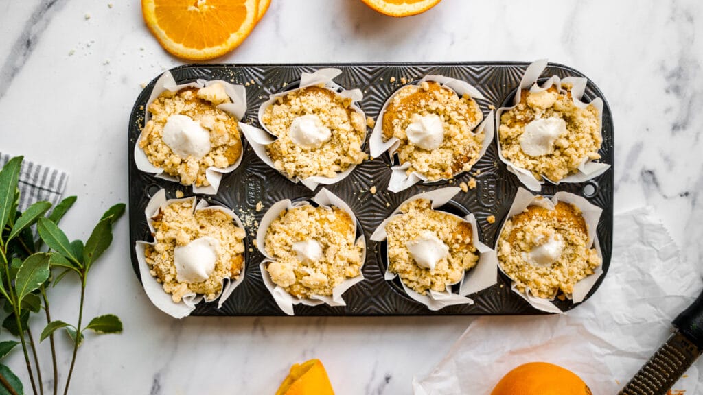Finished product of the orange vanilla cream streusel