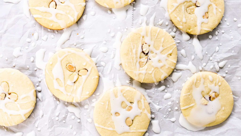 Finished product of the simple almond cookies